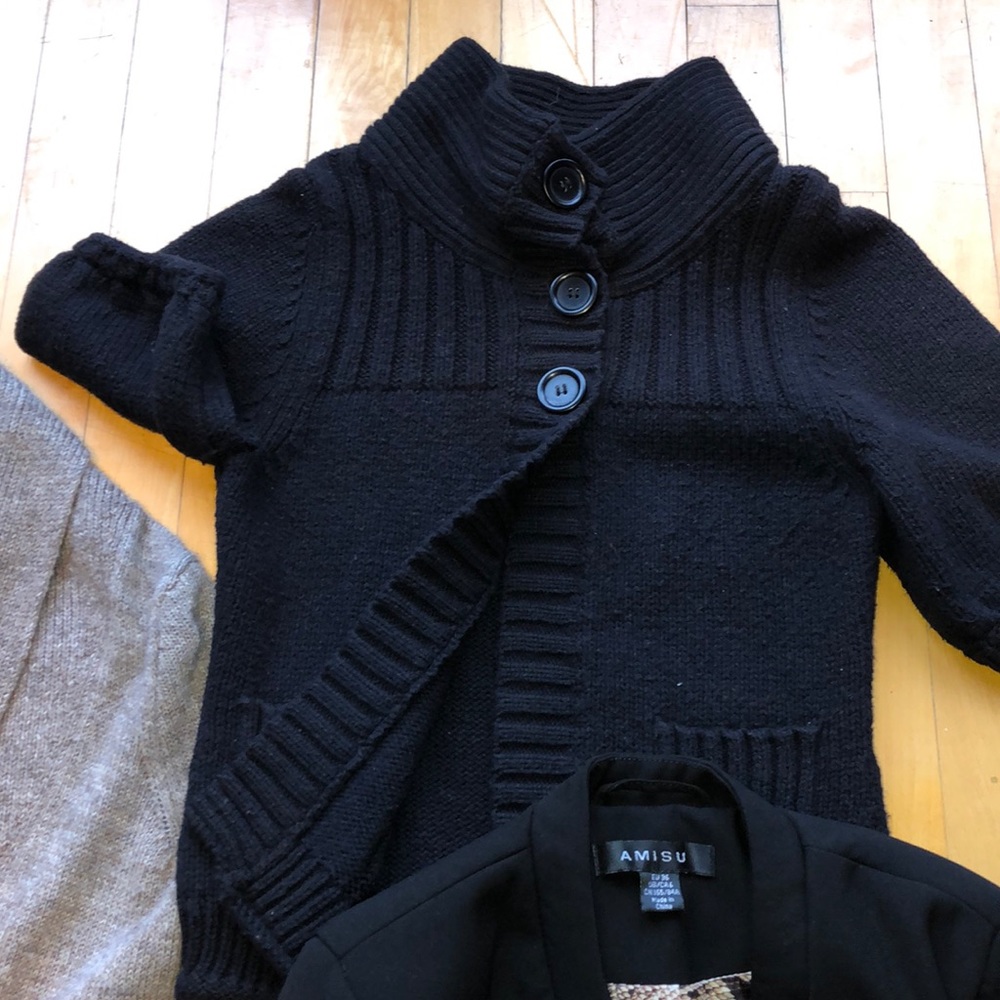 7 piece bundle small/extra small sweaters/jacket - Picture 3 of 8